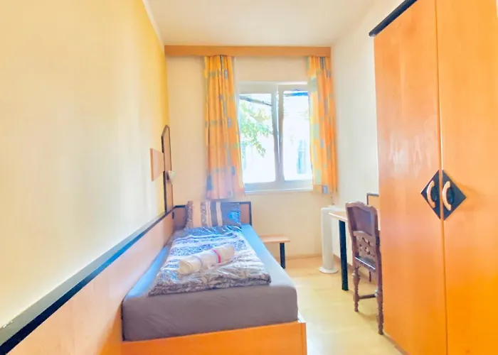 Affordable Rooms, 10-min To Lugner Apartment