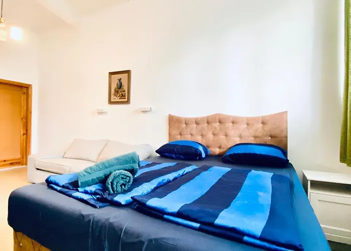 Affordable Rooms, 10-min To Lugner Apartment *