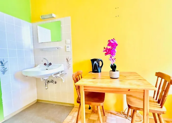 Affordable Rooms, 10-min To Lugner Vienna