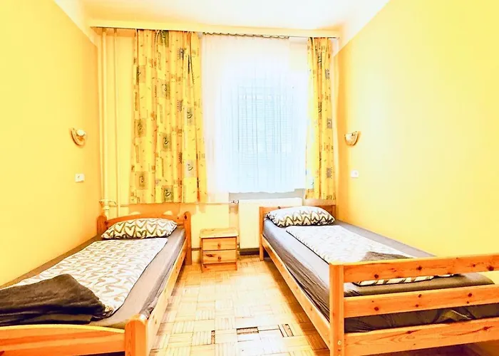 Affordable Rooms, 10-min To Lugner * Vienna