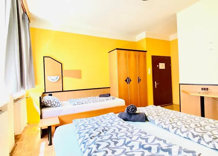 Affordable Rooms, 10-min To Lugner * Vienna
